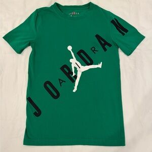 Boy’s Air Jordan T-Shirt (L)